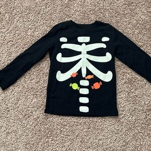 Worn 1X- size 4T- carters Halloween long sleeve shirt- gender neutral.